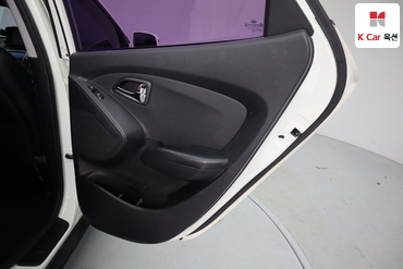 2011 - hyundai tucson