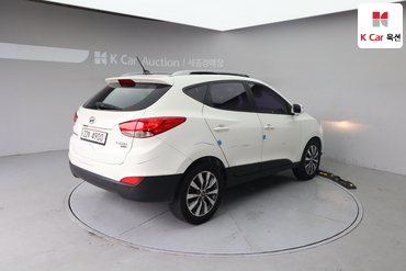 2011 - hyundai tucson