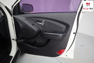 2011 - hyundai tucson