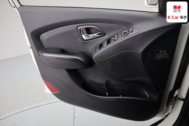 2011 - hyundai tucson