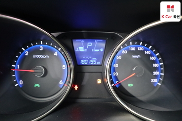 2011 - hyundai tucson