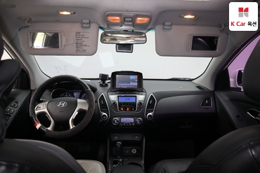 2011 - hyundai tucson