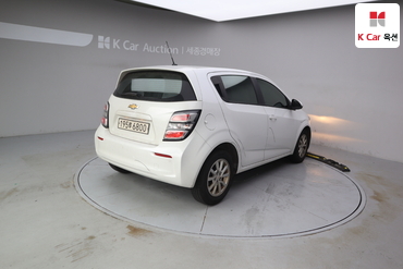 2017 - chevrolet aveo