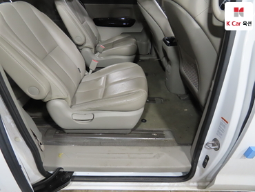 2019 - kia carnival