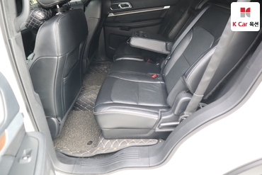 2016 - ford explorer
