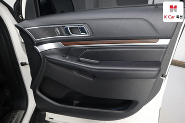 2016 - ford explorer