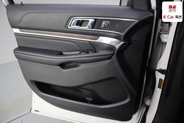2016 - ford explorer