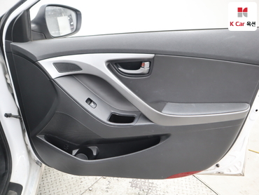 2014 - hyundai avante
