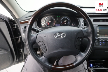 2009 - hyundai grandeur