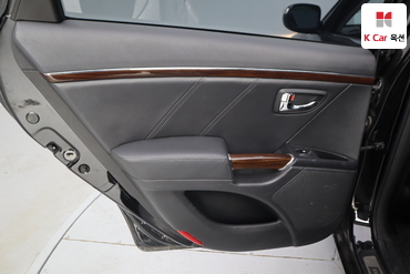 2009 - hyundai grandeur