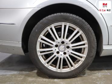 2011 - mercedes-benz e300