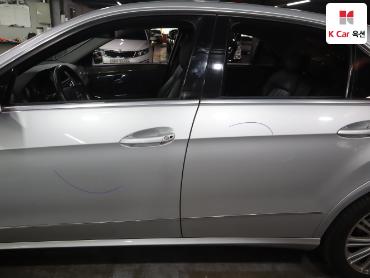 2011 - mercedes-benz e300