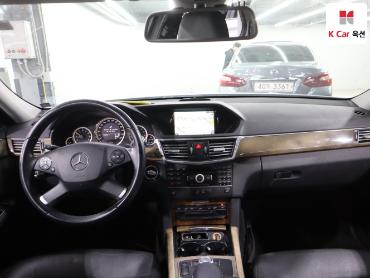 2011 - mercedes-benz e300