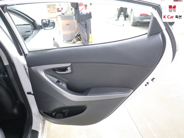 2014 - hyundai avante