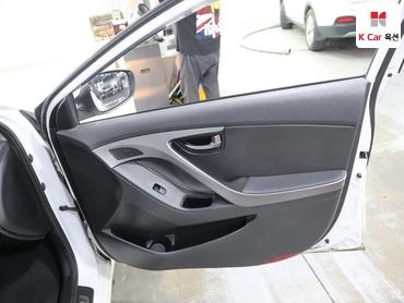 2014 - hyundai avante