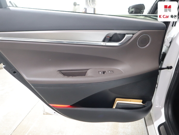 2022 - hyundai grandeur