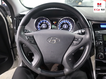 2011 - hyundai sonata