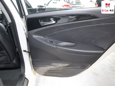 2011 - hyundai sonata