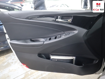 2011 - hyundai sonata