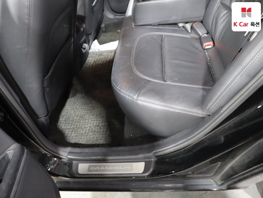 2010 - hyundai grandeur