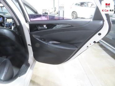 2011 - hyundai sonata