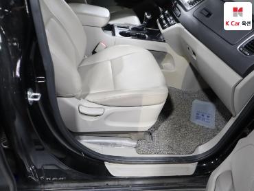 2019 - kia carnival