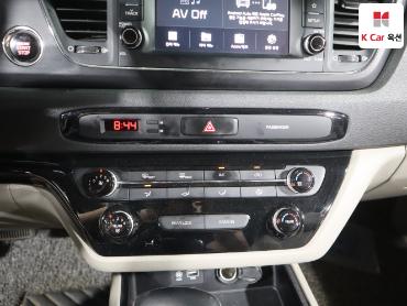 2019 - kia carnival