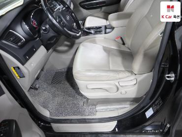 2019 - kia carnival