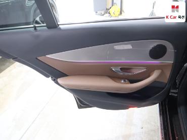 2019 - mercedes-benz e300