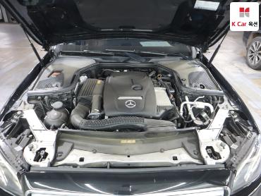 2019 - mercedes-benz e300