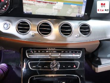 2019 - mercedes-benz e300