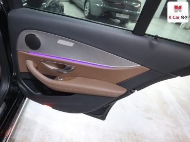 2019 - mercedes-benz e300