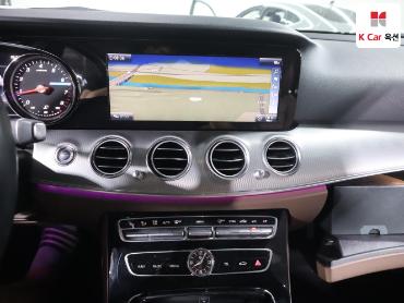2019 - mercedes-benz e300