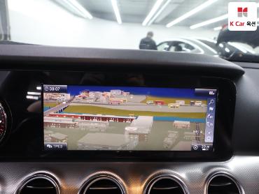 2019 - mercedes-benz e300