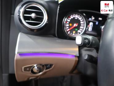 2019 - mercedes-benz e300