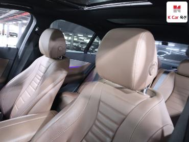 2019 - mercedes-benz e300