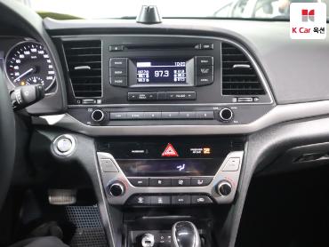2016 - hyundai avante