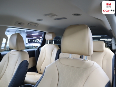 2021 - kia carnival