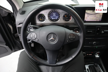 2012 - mercedes-benz glk220
