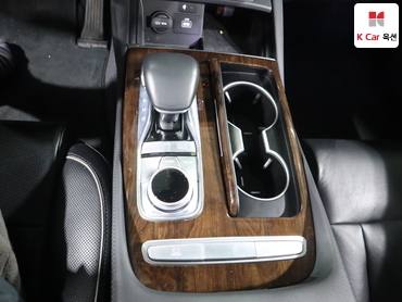 2021 - kia k9