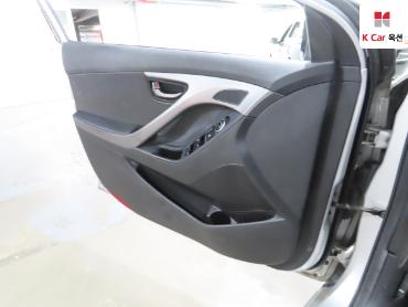 2015 - hyundai avante