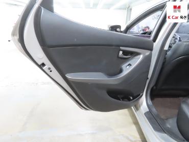 2015 - hyundai avante