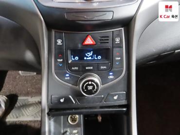 2015 - hyundai avante