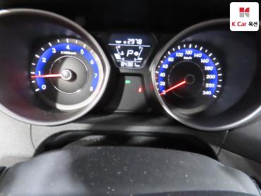 2015 - hyundai avante