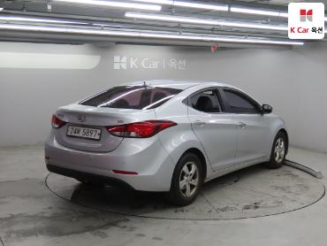 2015 - hyundai avante