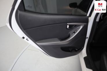 2011 - hyundai avante