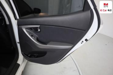 2011 - hyundai avante