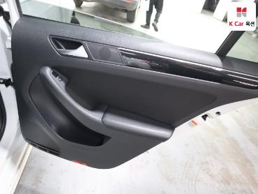 2016 - volkswagen jetta