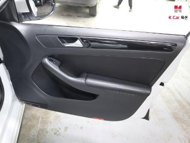 2016 - volkswagen jetta