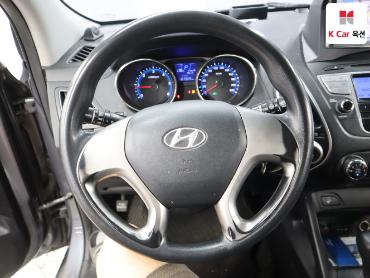 2012 - hyundai tucson